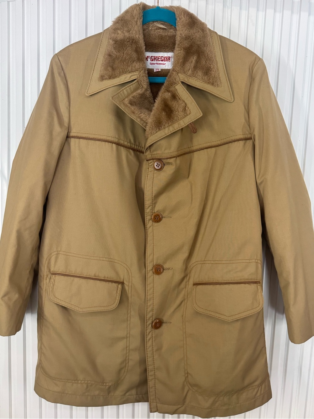 McGregor Vintage Men’s 38 Beige Tan Coat with Plush Fur Collar